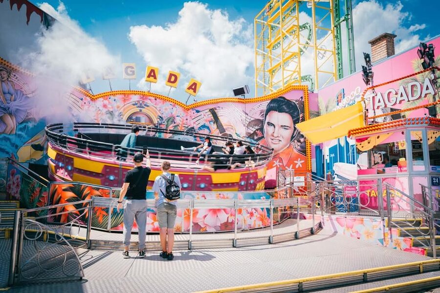 Prater Super Ticket - Tagada carousel: the Prater classic with disco energy