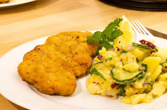 Private Authentic Austrian Cooking Class in Vienna & Market Tour - The Bus Transfer to Andrea’s Home: From Public to Personal