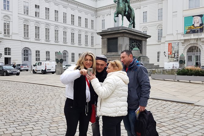 Private City Discovery walk - Historical Treasure hunt - Meet at Das Michaeler Bierhaus, Then Let the Game Handle the Rest