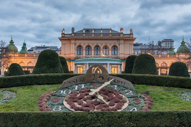 Private city tour in Vienna - Stephansplatz: The Center Point You Can Use After the Tour