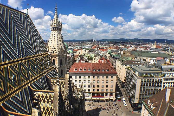 Private city tour of Vienna with driver and guide with hotel pick up - Belvedere, Parliament, and Rathaus: civic Vienna through big silhouettes