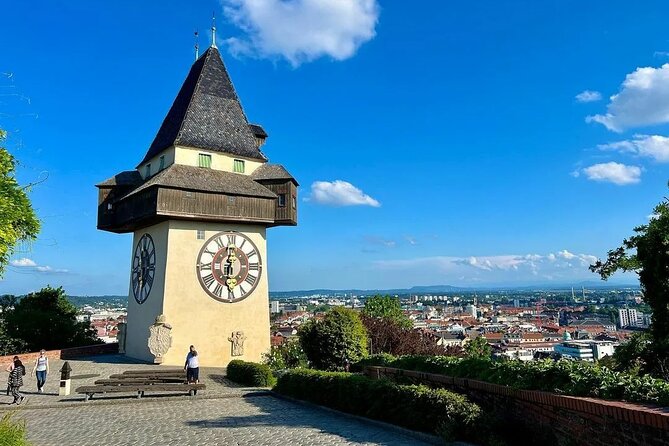 Private Day Tour Graz and Arnold Schwarzenegger Museum - Kunsthaus Graz, the Friendly Alien: what to expect when admission is not included