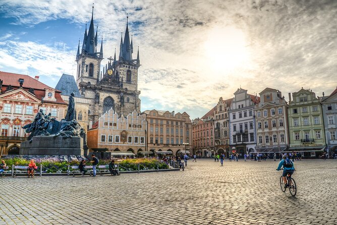 Private Full Day Tour to Prague from Vienna - Strolling highlights: what to look for as you walk