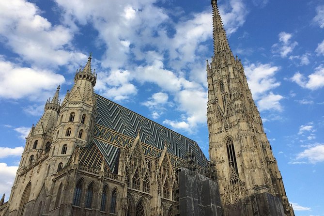 Private Introduction to Vienna Walking Tour - City Walls from the 12th Century to the Ringstrasse Idea