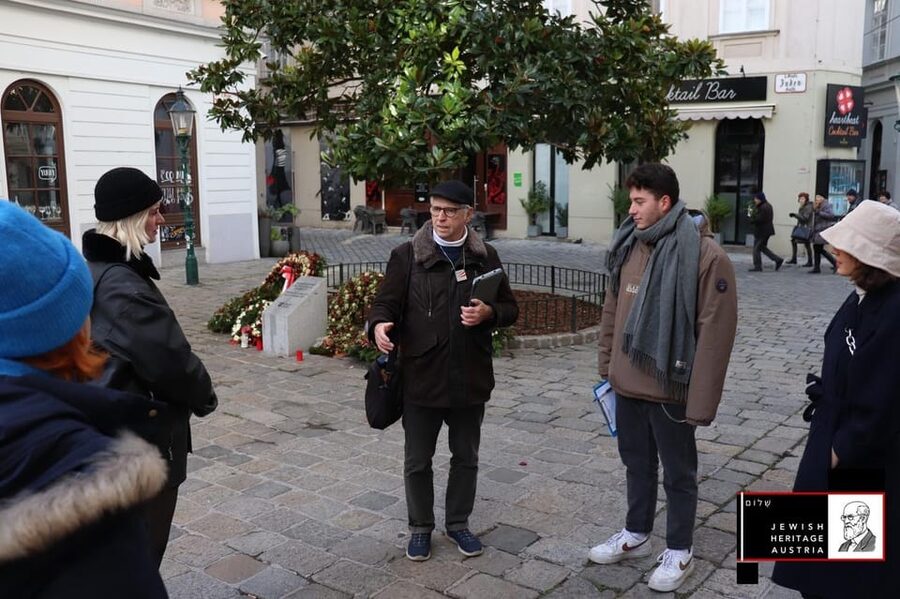 Private Jewish Vienna Inner City Tour - The Wiesenthal Institute for Holocaust Studies Stop: Modern Witness in the Same City