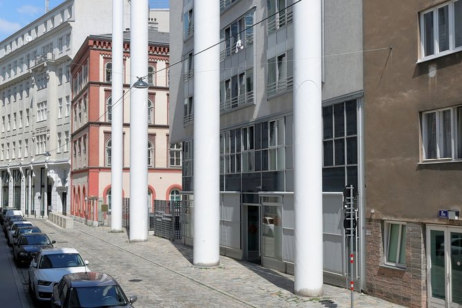 Private Jewish Vienna Walking Tour - Stop 3: Leopoldstadt and the memorial of the destroyed Leopoldstädter Temple