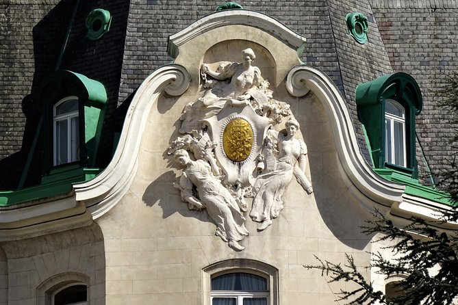Private Klimt & Vienna Art Walk — From Baroque to Secession - Naschmarkt timing for a low-key lunch or snack