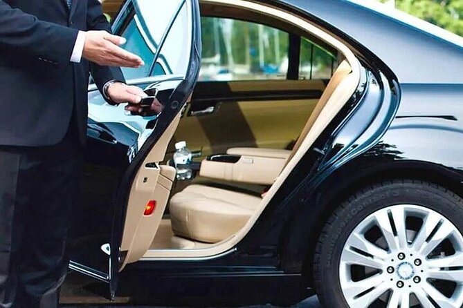 Private One Way Transfer from Vienna Hotels to Vienna Airport - Vehicle Comfort: Air-Conditioned for a Low-Stress Ride