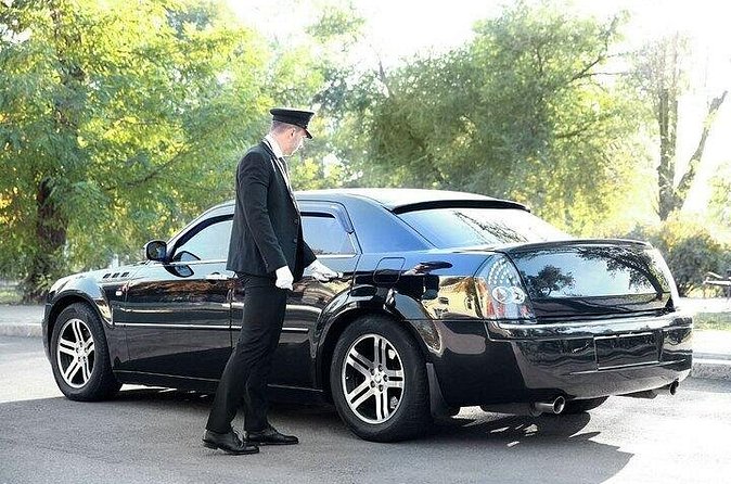 Private One-way Transfer Vienna Airport To Vienna - Who This Transfer Fits Best (and Who Might Skip It)