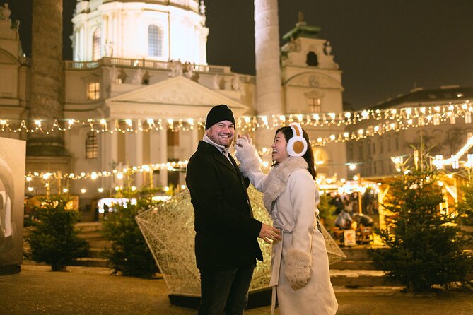 Private Photographer Vienna - November and December timing: morning light vs Christmas sparkle
