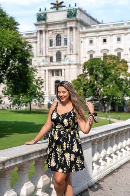 Private Photoshoot in Vienna City Center - The 1-hour route: a gentle walk from the Opera toward Albertina Modern