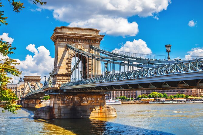 Private Scenic Transfer from Vienna to Budapest with 4h of Sightseeing - Price and value: why it can feel steep, and when it pays off