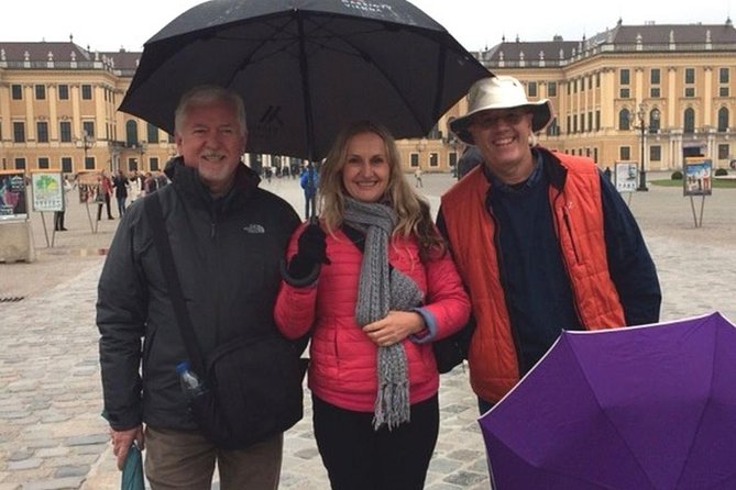 Private Schönbrunn Palace and Gardens Tour - Getting to the palace on time, and why it matters here