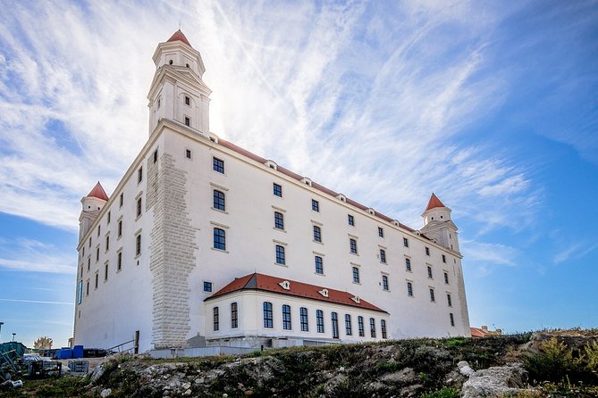 Private Tour of Bratislava from Vienna, Transport and Local Guide - Bratislava Castle and Parliament viewpoints: the first big moment