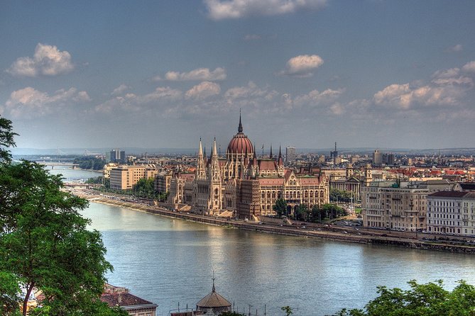 Private tour of Budapest with transfer from Vienna, Local Guide - Váci Street: The Pedestrian Walk for Cafes, Shops, and a City Mood