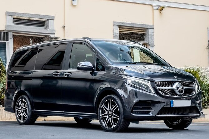 Private Transfer between Vienna Airport and Vienna City. - Key highlights at a glance
