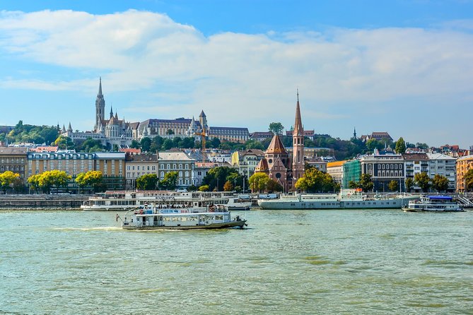 Private Transfer from Vienna to Budapest with 2 hours for sightseeing - Choosing Your Stops: Bratislava, Gyor, Pannonhalma, or Parndorf