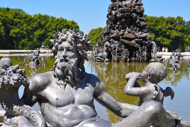 Private Transfer from Vienna to Munich with 2 hours for sightseeing - Price of $411.04 per person: where the value really comes from