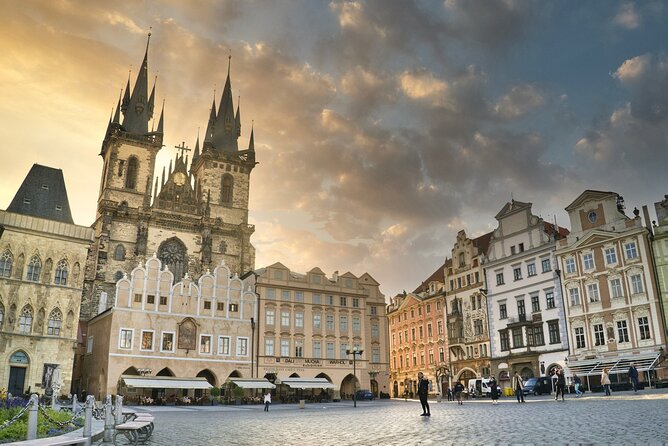 Private Transfer from Vienna to Prague with Stop in Hluboká or Český Krumlov - Hluboká Castle Stop: When “Windsor-Style” Czech Beauty Is the Goal
