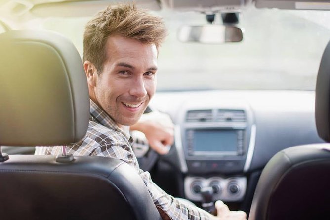 Private Transfer Vienna → Budapest, Hotel-to-Hotel, English-speaking driver - The local, English-speaking driver: what they can do for you