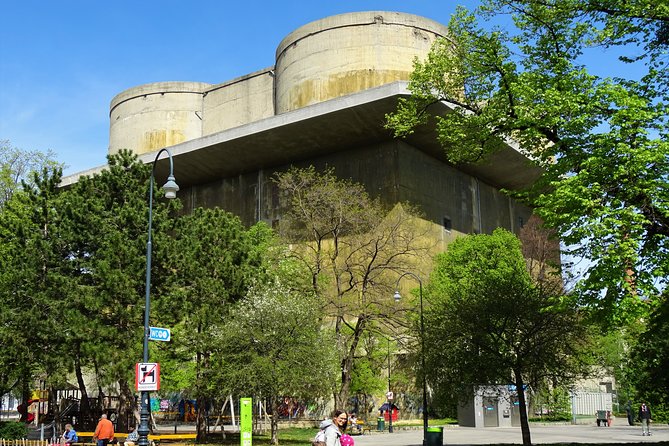 Private Van & Walk Tour - One Perfect Day in Vienna - Hundertwasserhaus for the fun side of Vienna’s public housing