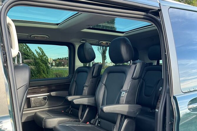 Private Vienna Chauffeur Service Airport Transfer - Door-to-Door Drop-Off That Saves Time and Energy