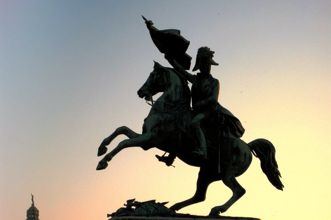 Private Vienna Evening Walk — Orientation for Your First Night - Heldenplatz: palaces, horses, and a heavy balcony story