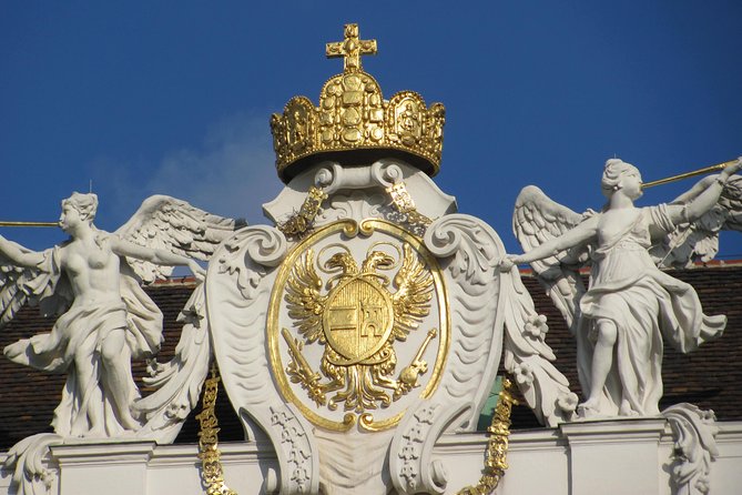 Private Vienna Evening Walk — Orientation for Your First Night - Rathausplatz to the opera and Café Landtmann area