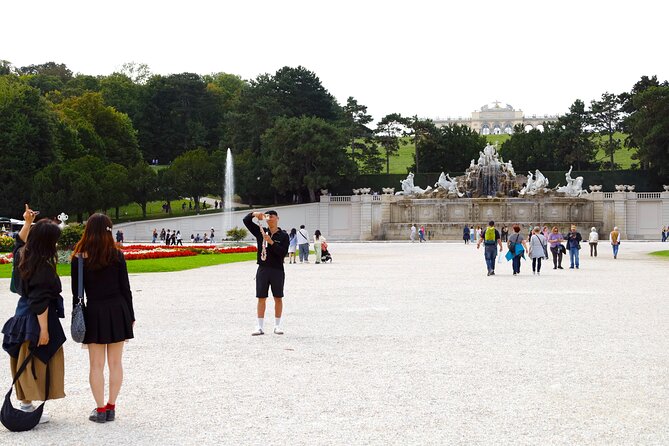 Private Vienna Full-Day Tour with Schönbrunn Palace Entry & Lunch - Ankeruhr and Hoher Markt: where timekeeping meets everyday city life