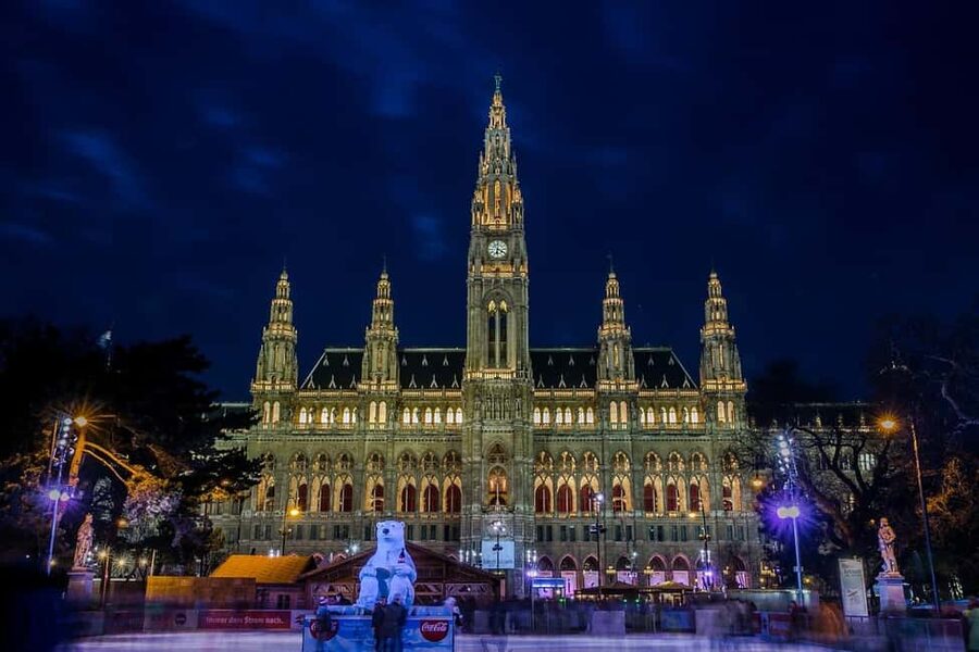 Private Vienna Night Tour – Palaces & City Lights - Belvedere Palace illuminated, Upper and Lower Belvedere