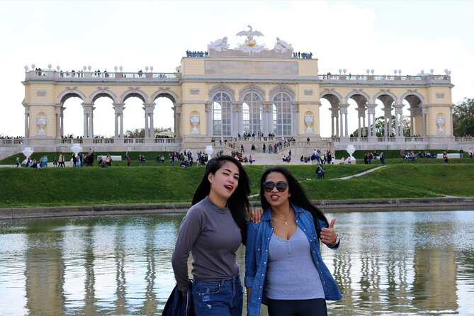 Private Vienna Sightseeing Tour matching to personal Interests - A private van tour that actually fits your pace