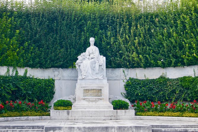 Private Vienna Walking Tour - Getting Your Bearings Fast: St. Stephen’s to the Opera Side of Town