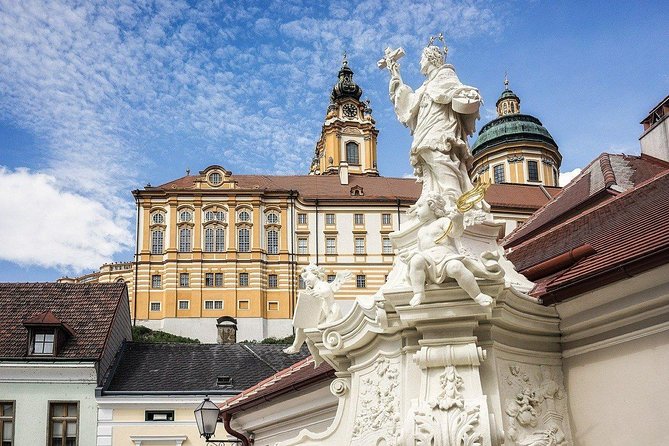 Private Wachau Valley & Danube River Tour from Vienna - The drive through the Wachau Valley: what you gain by not steering