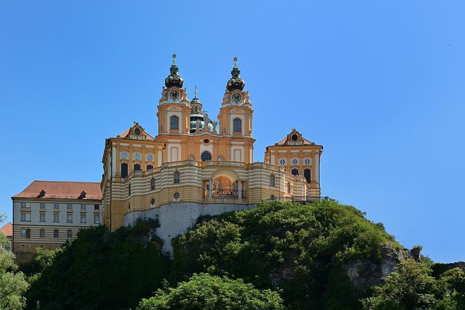 Private Wachau Valley & Danube River Tour from Vienna - What the driver can do, and where the limits are