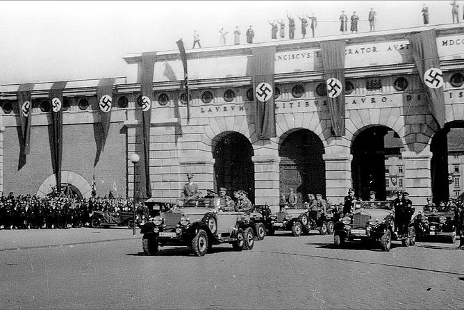 Private World War II Walking Tour in Vienna - Entering Vienna’s WWII story from the inner city