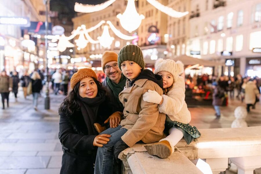Professional Photoshooting in Vienna - How the 50 Edited Photos and Online Gallery Add Real Value