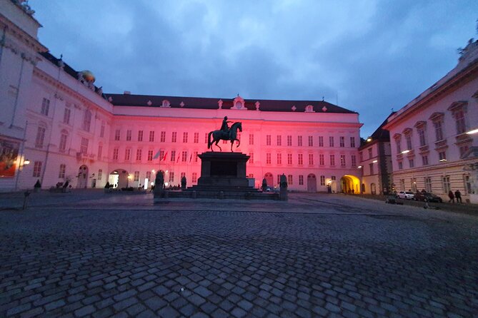 Puzzle tour: Mythical Hofburg - Price and value: $40.72 per group (up to 15)