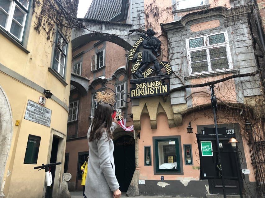 Riddle Tour: Explore the Hidden Gems of Vienna - The Basilisk: who killed it, and why the legend lingers