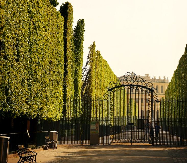 Schönbrunn Grand Tour : Private Skip-the-Line Walking Tour - Price and value: what you are really paying for