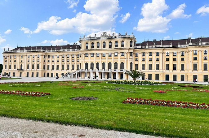 Schönbrunn Palace and Garden Tour - When the Group Runs Late: How to Protect Your Garden Time