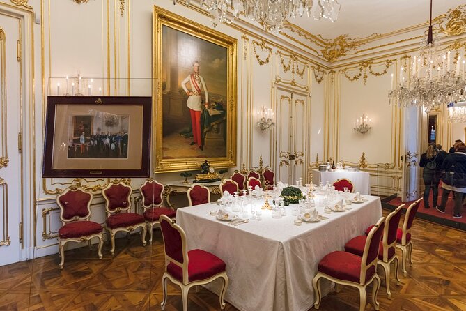 Schonbrunn Palace Fast Track Tour with Guide and Transfers - Transfers in an Air-Conditioned Private Car, When They Make Sense