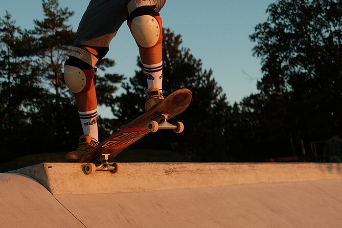Skateboarding in Vienna – Experience skating and new friends in the skate park - DC Towers, water light, and wind: the Vienna backdrop that makes it memorable