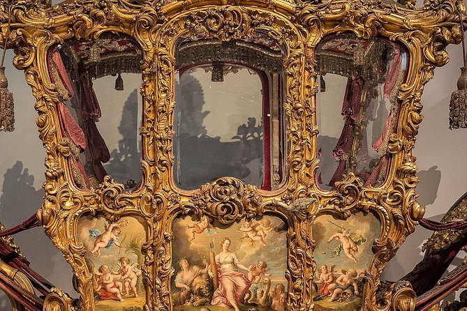 Skip the Line:Imperial Carriage Museum by Schönbrunn Kaiserliche Wagenburg Wien - Beyond Sisi: rulers and different carriage styles