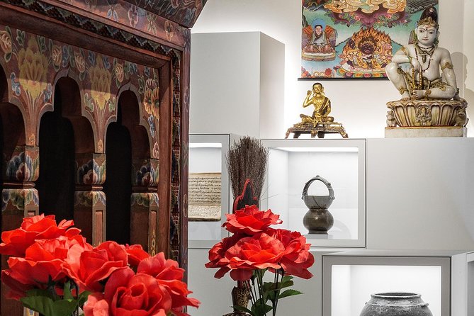 Skip the Line: Weltmuseum Wien Ticket - Inside the Hofburg Palace: what you are actually walking into