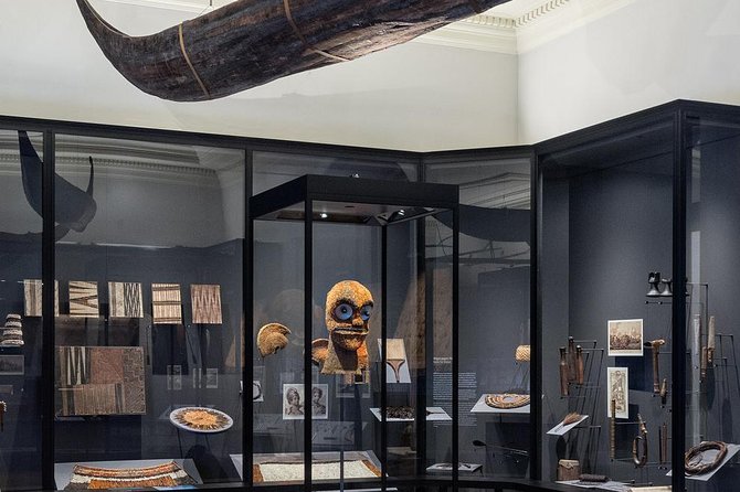 Skip the Line: Weltmuseum Wien Ticket - What to expect in the galleries: darkness, labels, and how to read faster