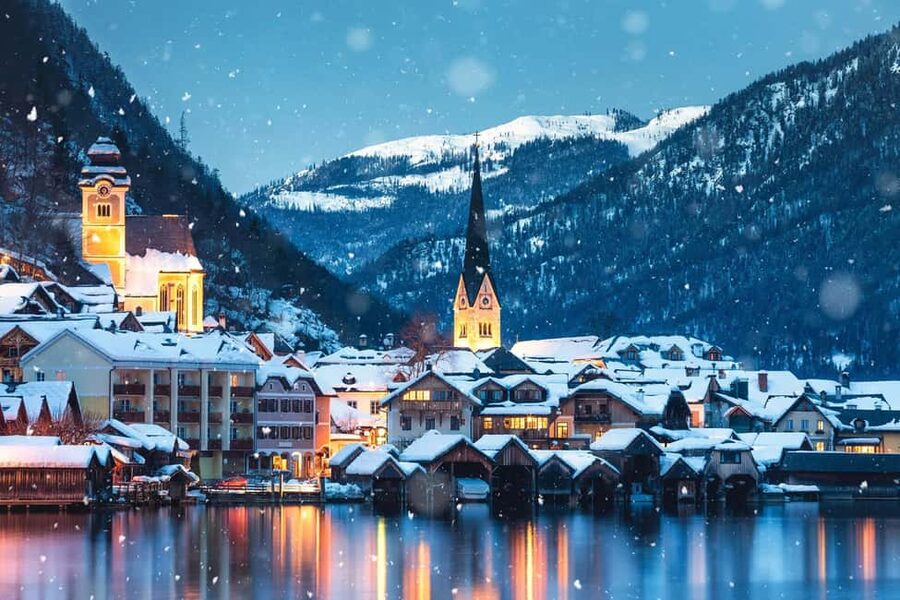 Sound of Music: Salzburg, Mirabell, Hallstatt & Alpine Views - Traunkirchen first: the calm start on Lake Traunsee
