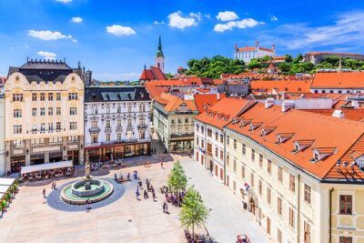 Trip from Vienna: Visit Bratislava – transport, lunch and guided tour included