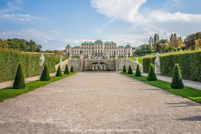 Vienna 2.5-hour Tour with Belvedere Palace & Gardens - Belvedere Park First: Baroque Gardens, Lake Views, and Photo Time