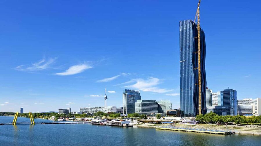 Vienna: 2-hour Danube Panorama Tour - The 2-hour Danube loop: how the route usually feels