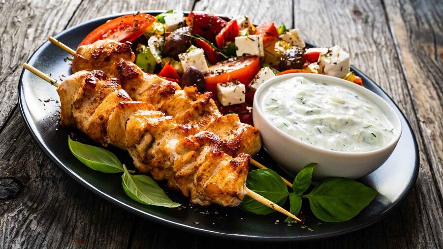 Vienna: 3,5-Hour Danube Cruise "Greek Night" - Greek dinner buffet: what’s included, what you’ll likely like